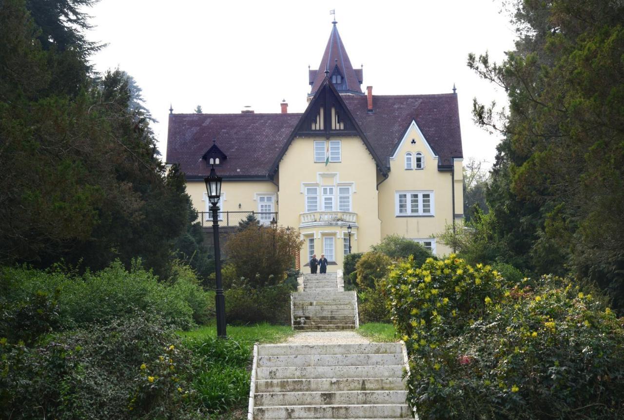Festetich Kastelyszallo Es Zsuzsanna Hotel Szeleste Exterior photo