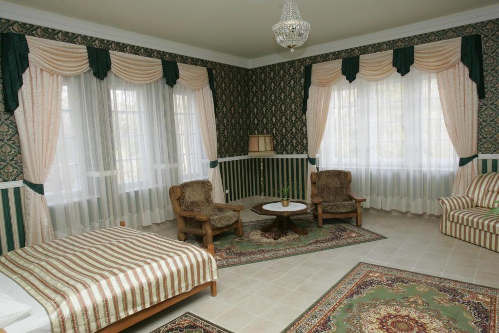 Festetich Kastelyszallo Es Zsuzsanna Hotel Szeleste Room photo