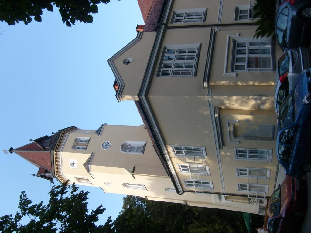 Festetich Kastelyszallo Es Zsuzsanna Hotel Szeleste Exterior photo